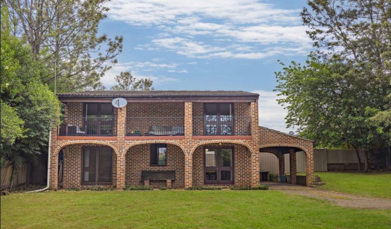 Thirlmere Way, House Picton